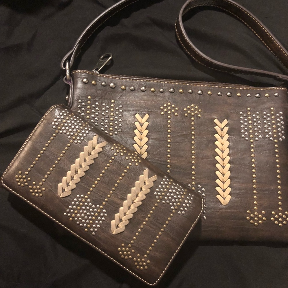 CUTE CROSS BODY PURSE W/ WALLET